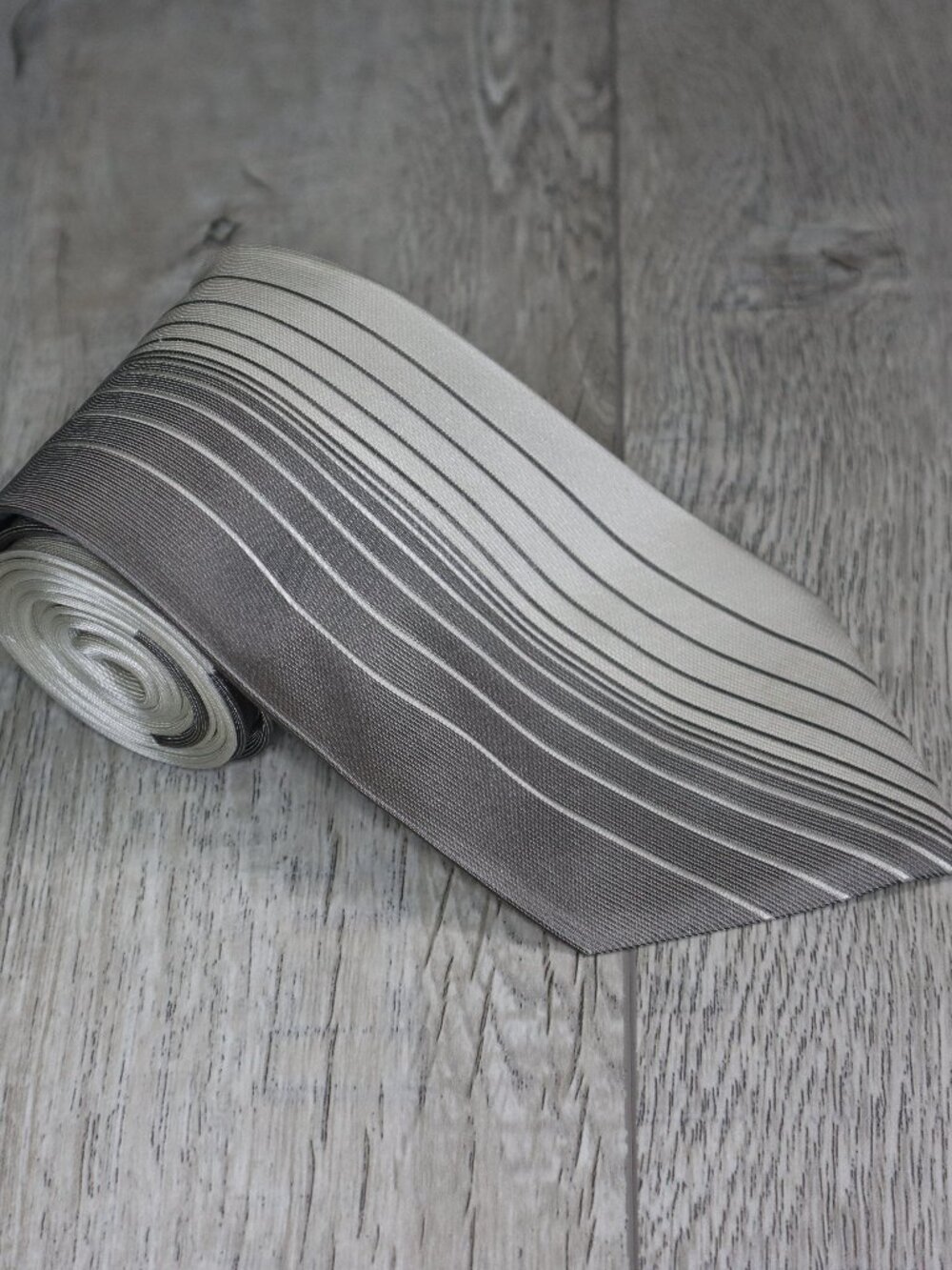Versace Men’s Silk Tie Gray Silver Striped Necktie 90s Vintage Tag  - Flawed